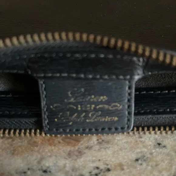 Ralph Lauren genuine leather cross body bag. - Picture 7 of 10